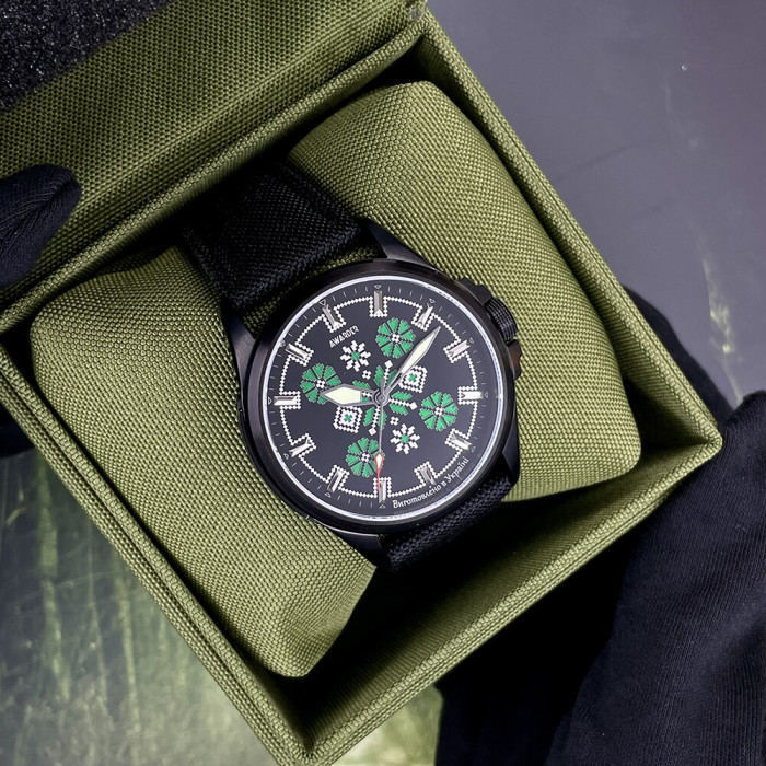 Awarder Embroidery Black-Green Black Battery 10ATM