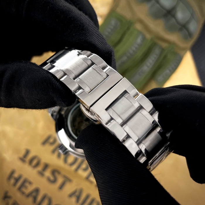 Наручний годинник Awarder 022-3D Де би не був Silver-Black Steel